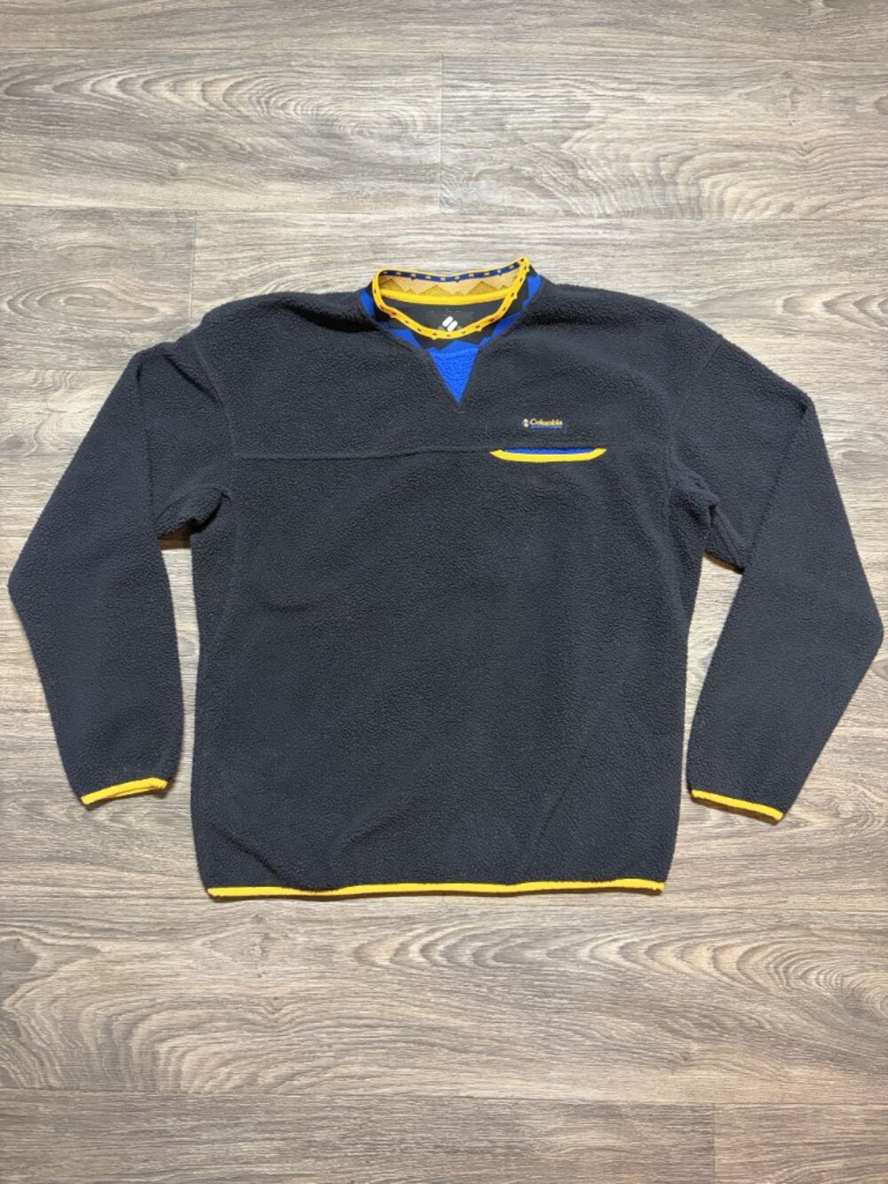 Columbia Wapitoo Fleece Pullover Sweater Medium Black Blue Yellow Y2K Gorpcore